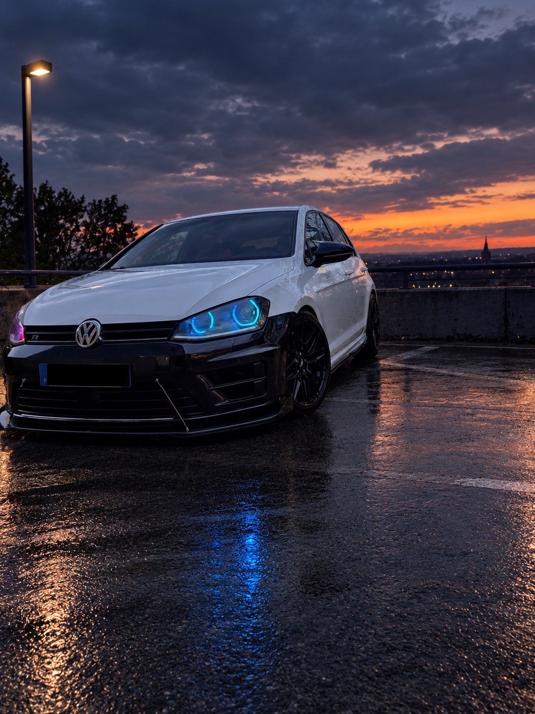 Volkswagen Golf 7 de Guillaume au coucher du soleil